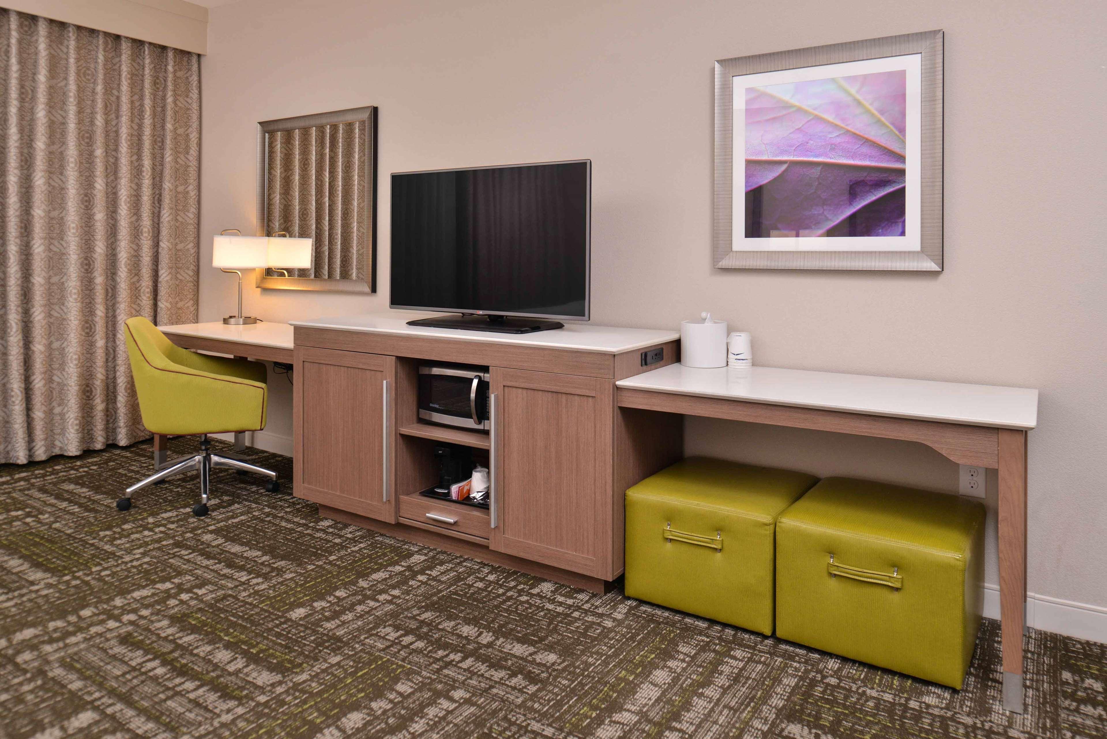 Hampton Inn & Suites Dallas Market Center Kültér fotó