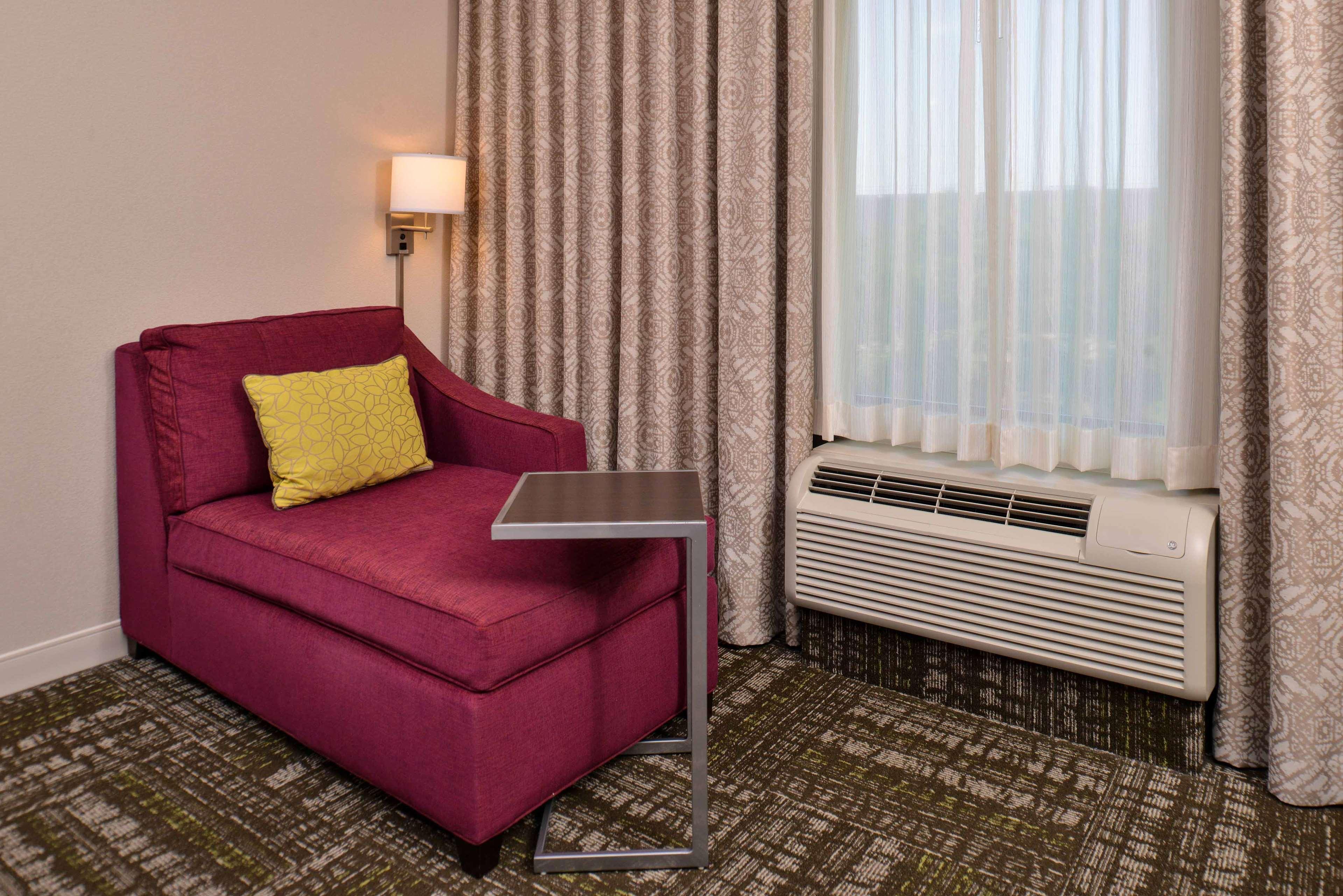 Hampton Inn & Suites Dallas Market Center Kültér fotó