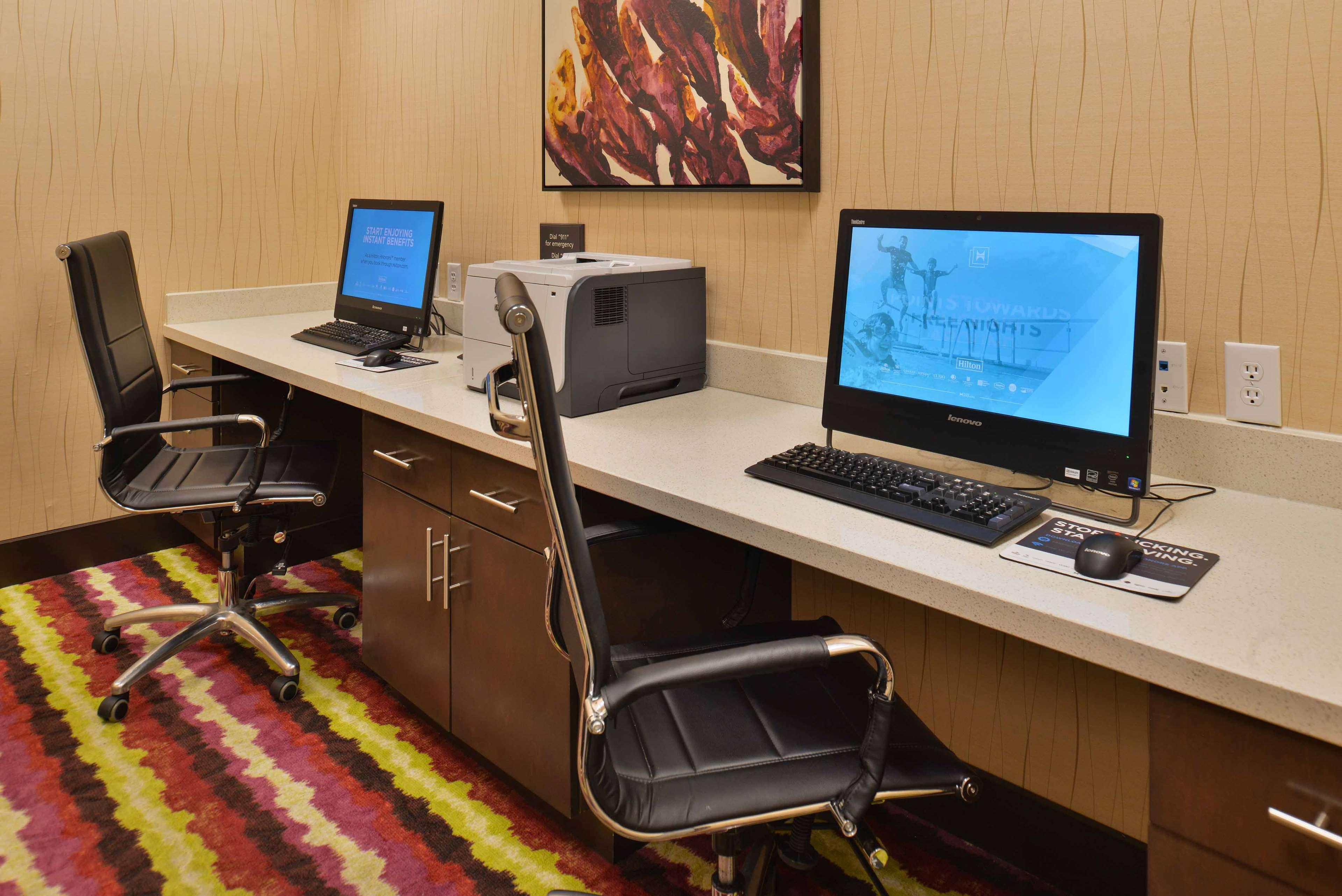 Hampton Inn & Suites Dallas Market Center Kültér fotó